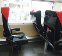 写真：成田エクスプレスの車いす専用座席