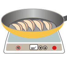 イラスト：包み終わったかぼちゃ煮をフライパンに並べている様子