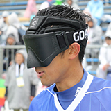写真：フィールドプレーヤーがアイマスクを着用している模様