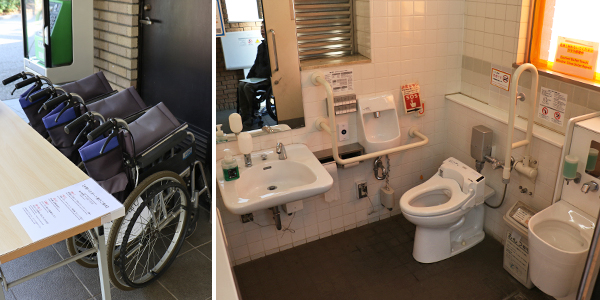 写真：無料貸出の車いすと多目的トイレ